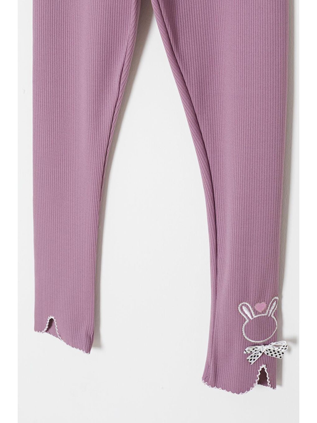 Mor Fiyonklu Tavşan Nakışlı Fitilli Kız Çocuk Yırtmaçlı Tayt 18148-2