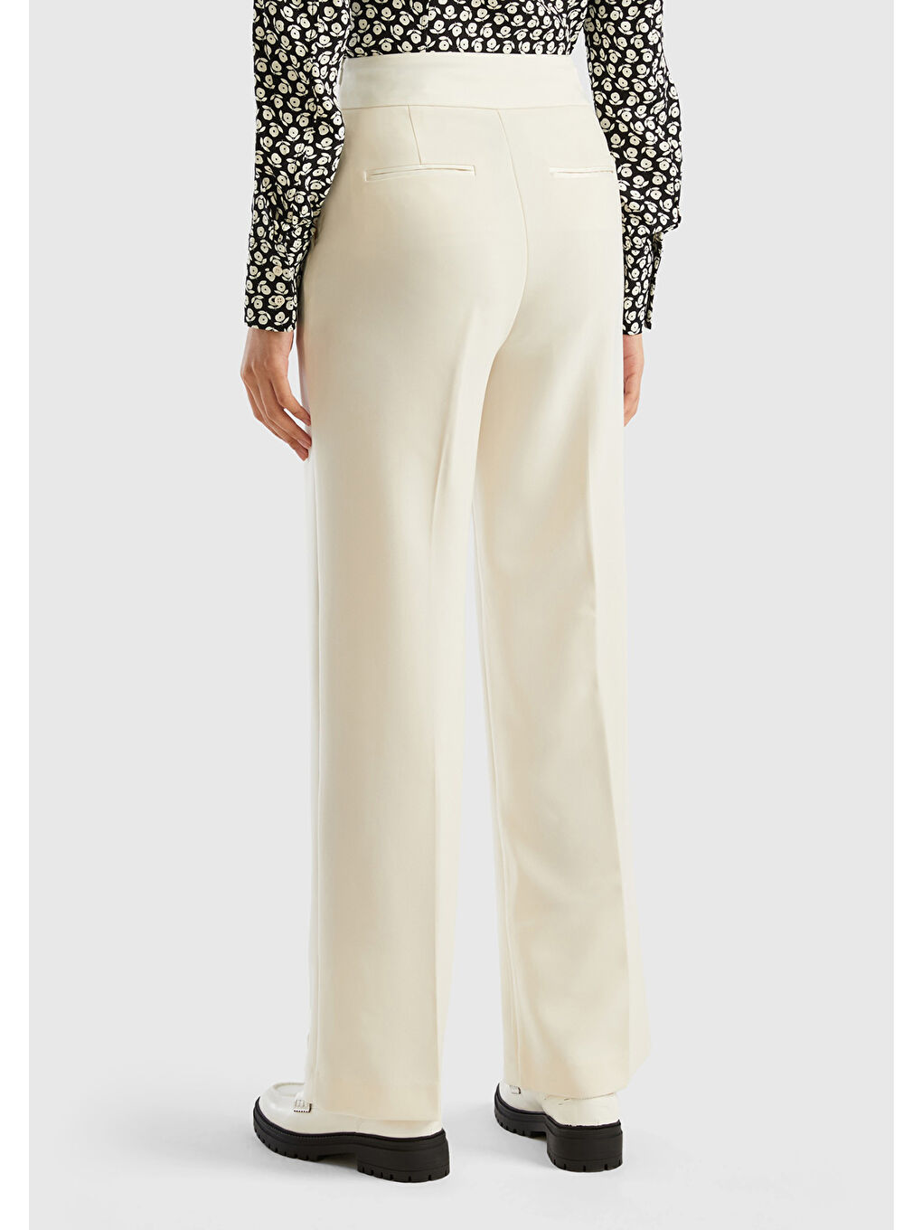 Ekru Kadın Krem Geniş Paça Yüksel Bel Saten Detaylı Pantolon-2