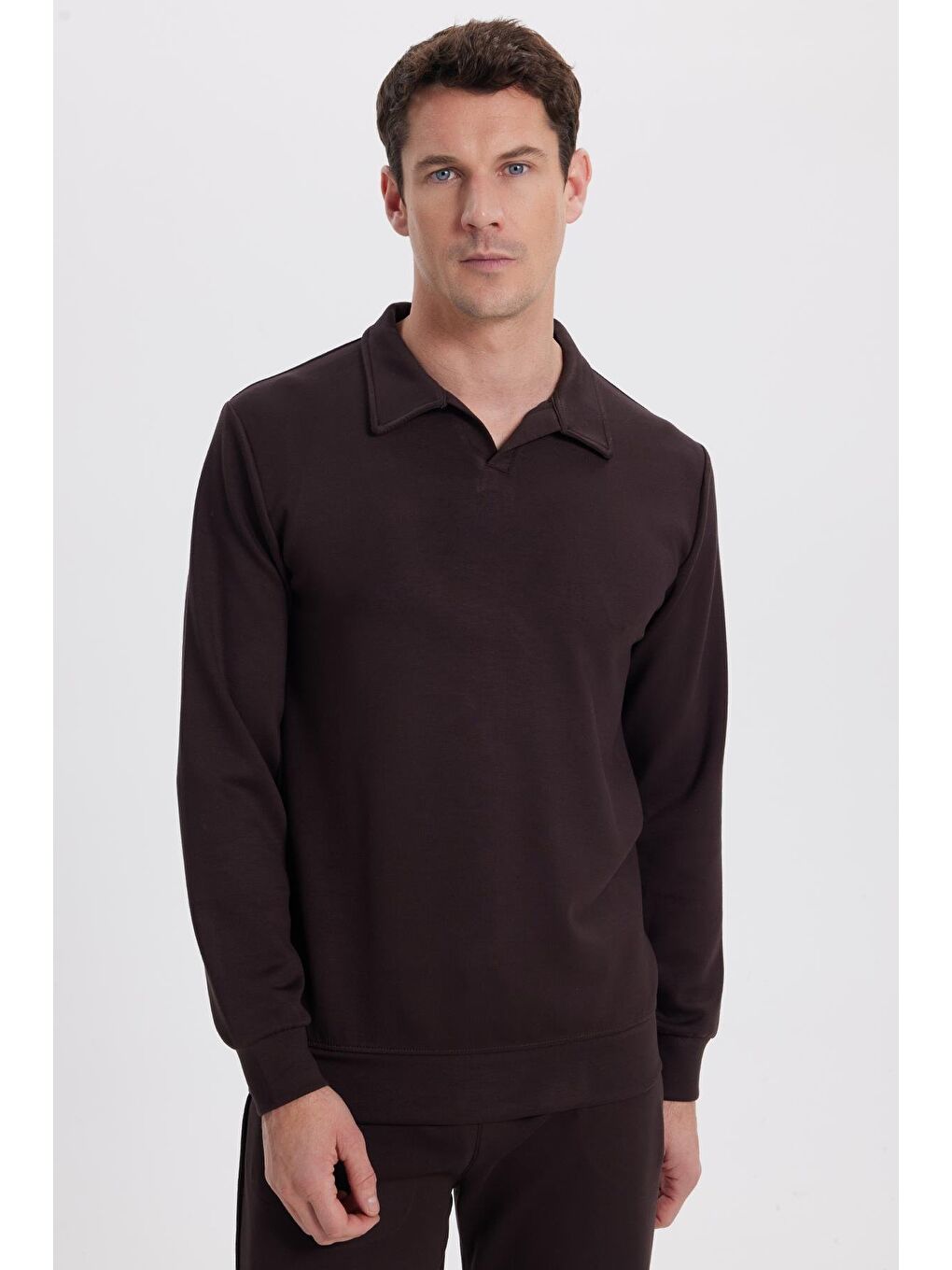 Erkek Relax Fit Rahat Kesim Polo V Yaka Kahverengi Sweatshirt