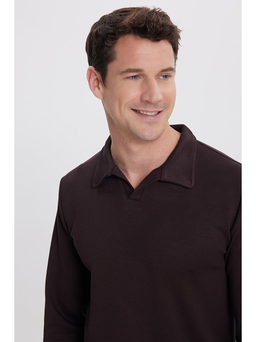 Erkek Relax Fit Rahat Kesim Polo V Yaka Kahverengi Sweatshirt-1