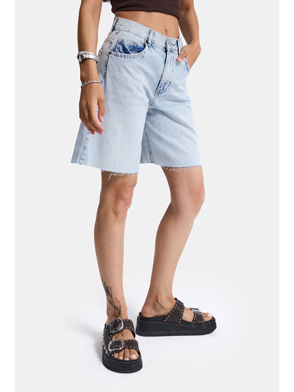 Mavi Kadın Ice 4s6-3 Midi Boy %100 Pamuk Relax Fit Denim Şort-1
