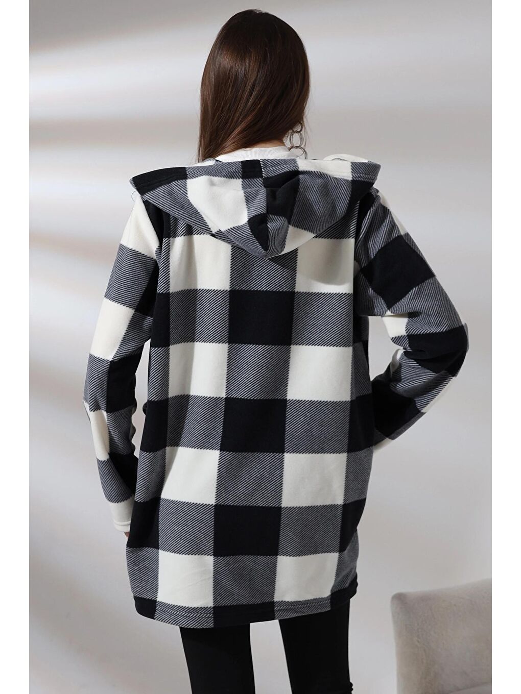 Siyah Ekose Desen Polar Ceket - Büyük Beden-3