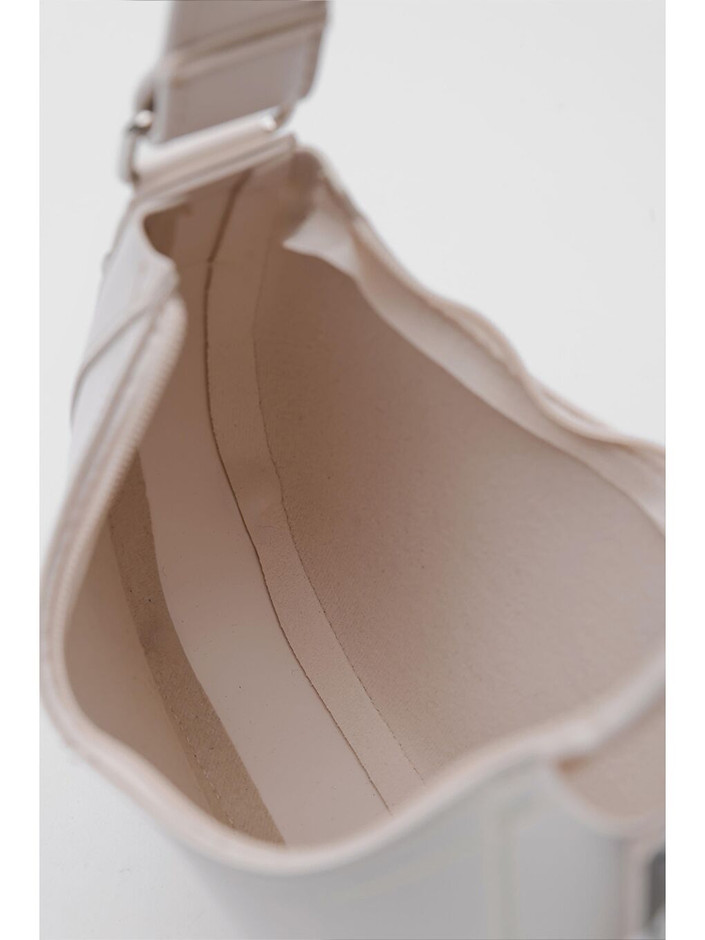 Ekru Caldera Fular Detaylı Baget Çanta Krem-6