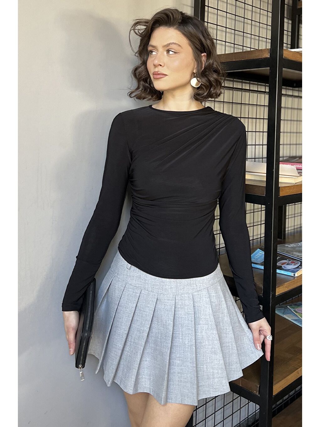 Siyah Kadın Bel Ve Omuz Drapeli Bluz-1