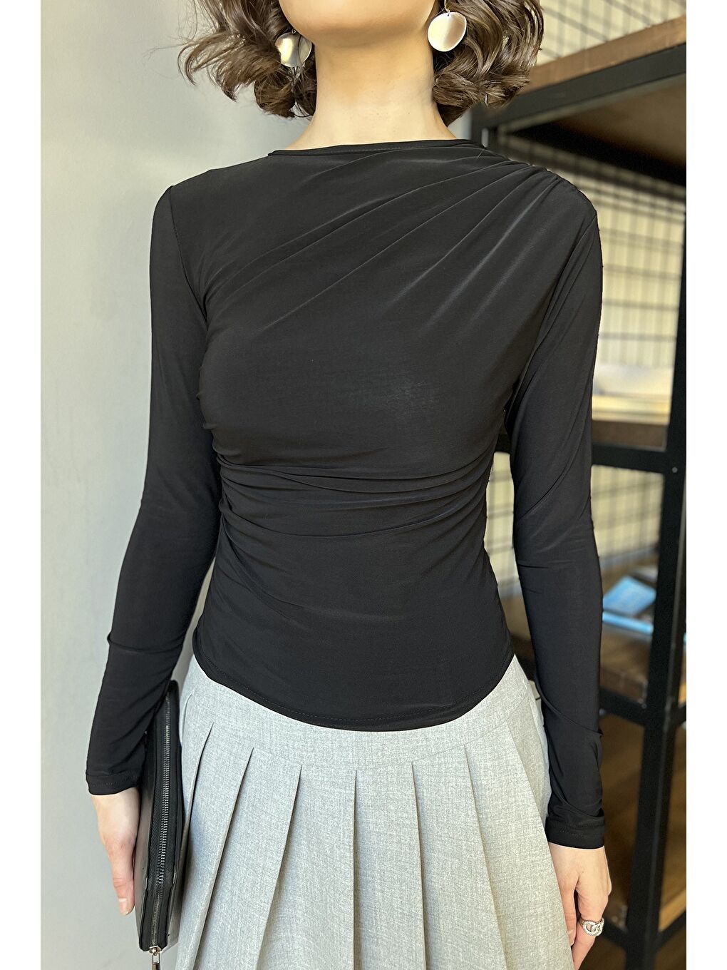 Siyah Kadın Bel Ve Omuz Drapeli Bluz-3