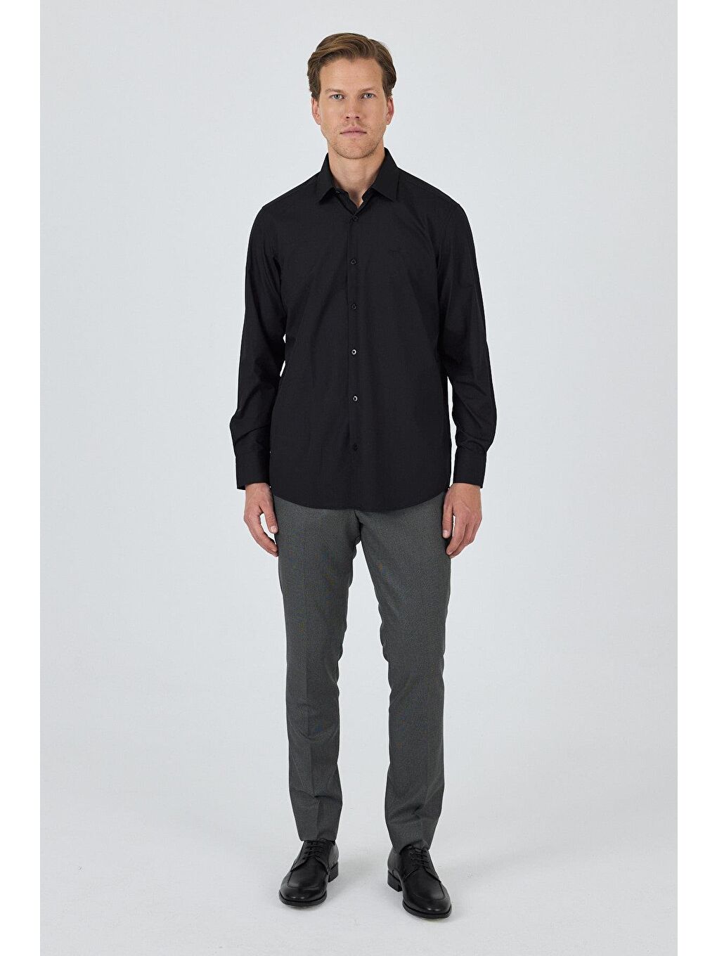 Siyah Klasik Yaka Uzun Kol Cepsiz Comfort Fit Classic Pamuklu Gömlek Gömlek 1004250287-1