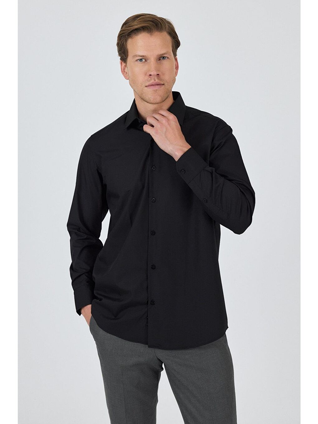 Siyah Klasik Yaka Uzun Kol Cepsiz Comfort Fit Classic Pamuklu Gömlek Gömlek 1004250287-2