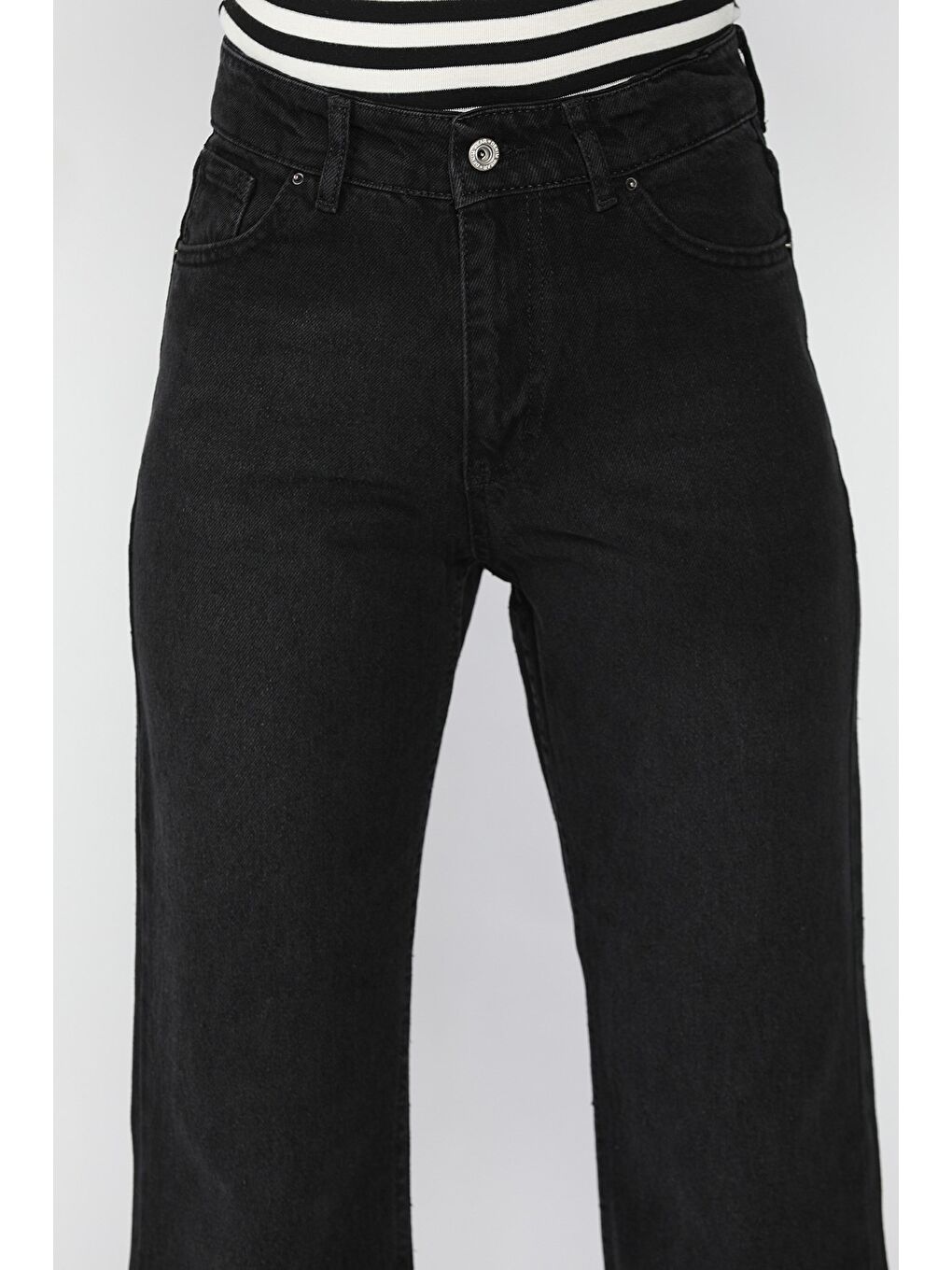 Siyah Kadın Kesik Paça Mom Jean Pantolon-3