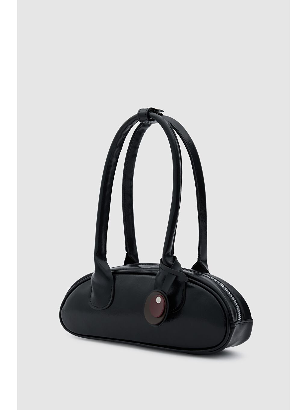 Lisse Charmlı Oval Baget Çanta Siyah-3