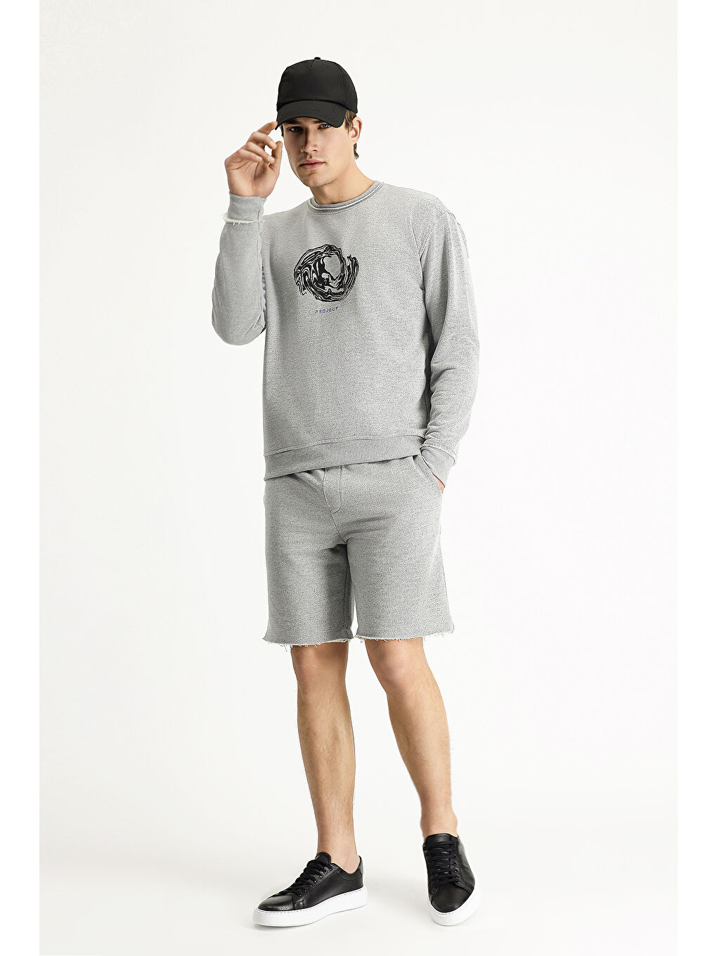 Gri Bisiklet Yaka Oversize Baskılı Pamuklu Sweatshirt-1