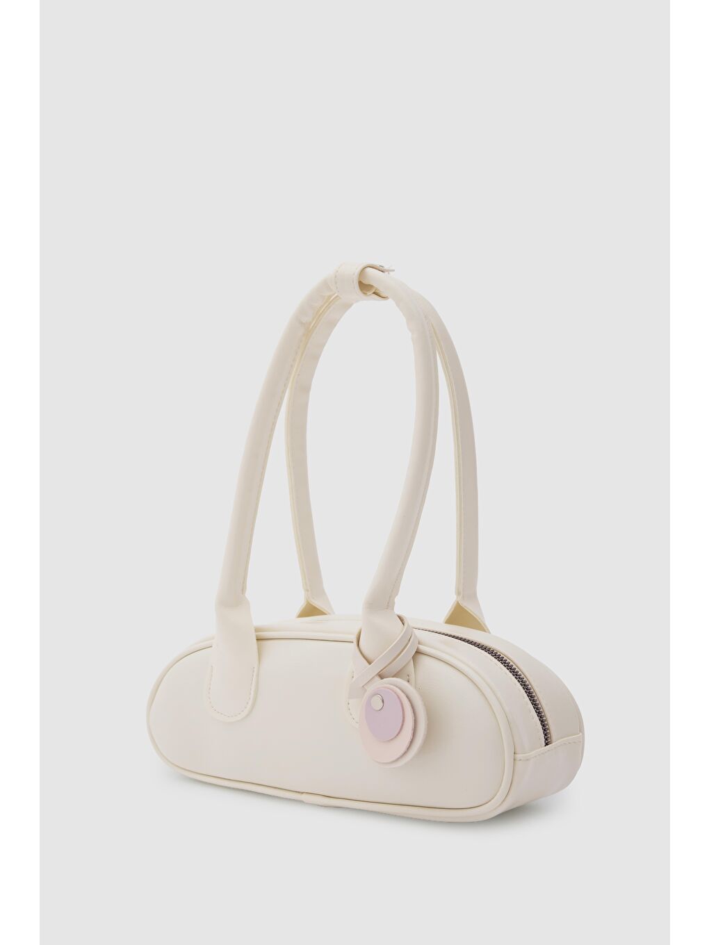 Ekru Lisse Charmlı Oval Baget Çanta Krem-2