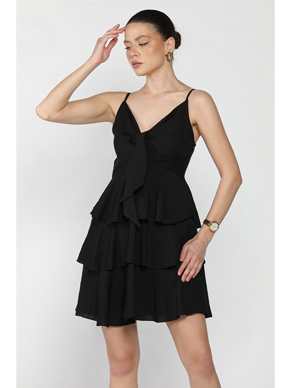 Siyah İp Askılı Fırfırlı Mini Elbise-1