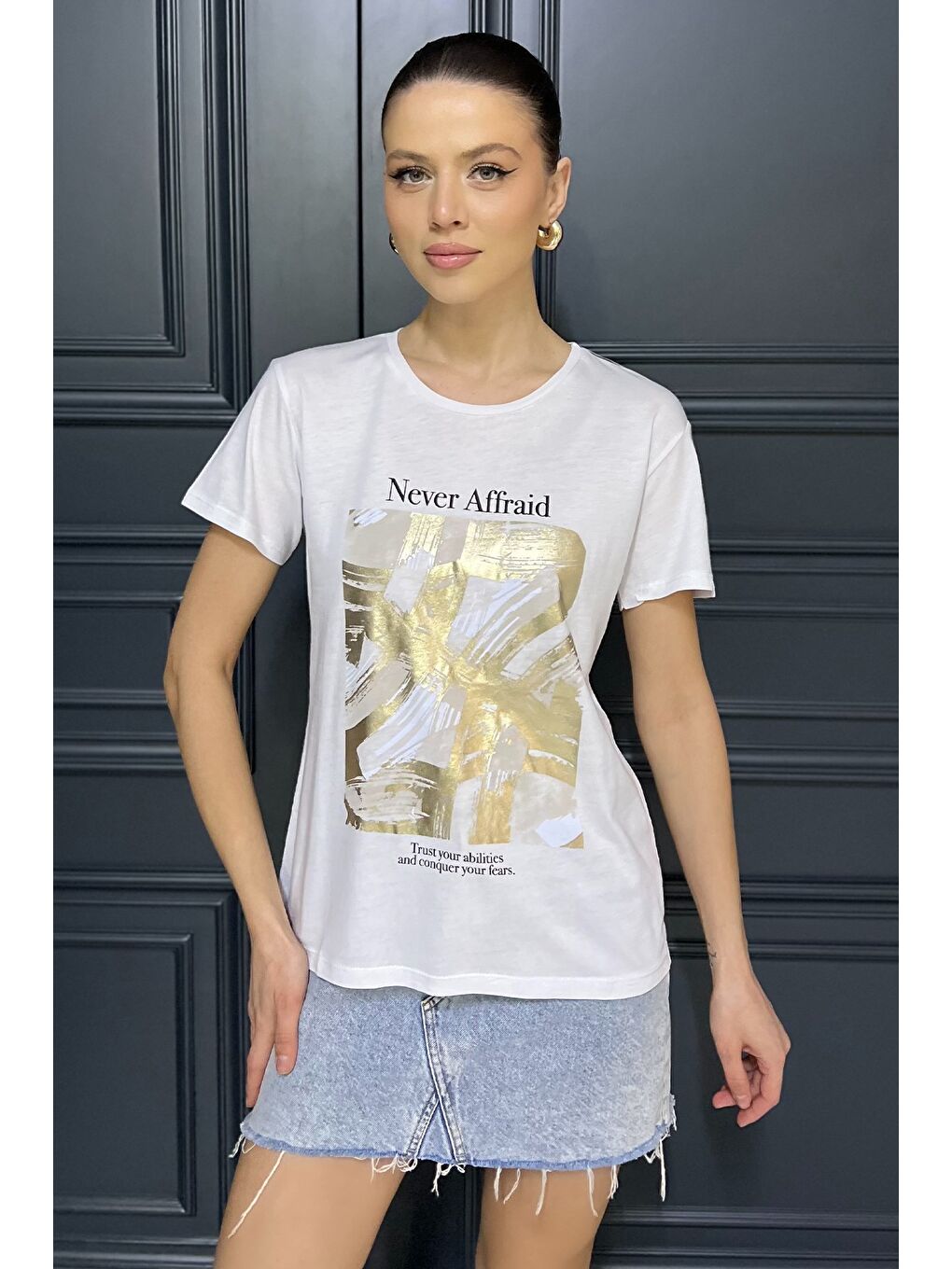 Beyaz Kadın Baskılı Bisiklet Yaka Tişört