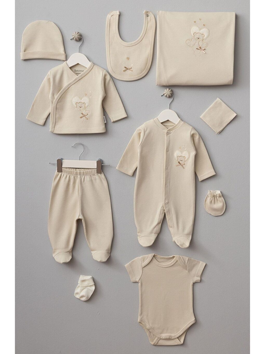 Cantoy Ekru Kız Bebek Kalp Ve Ayı Desenli 10'Lu Hastane Çıkış Set