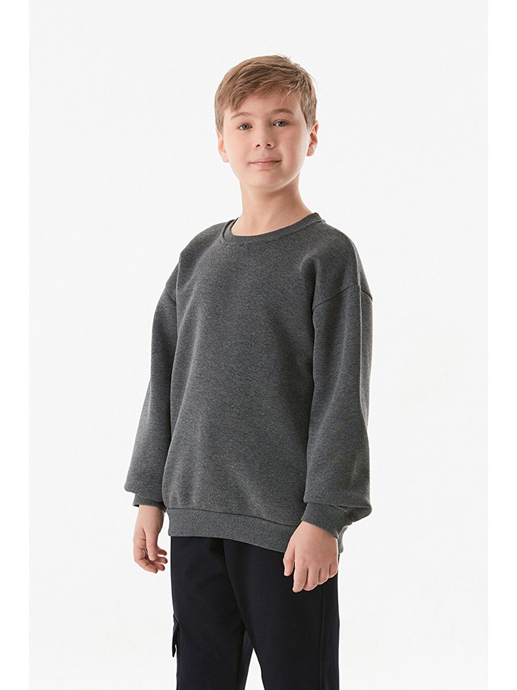 Antrasit 3 İplik Arkası Baskılı Erkek Çocuk Sweatshirt-1