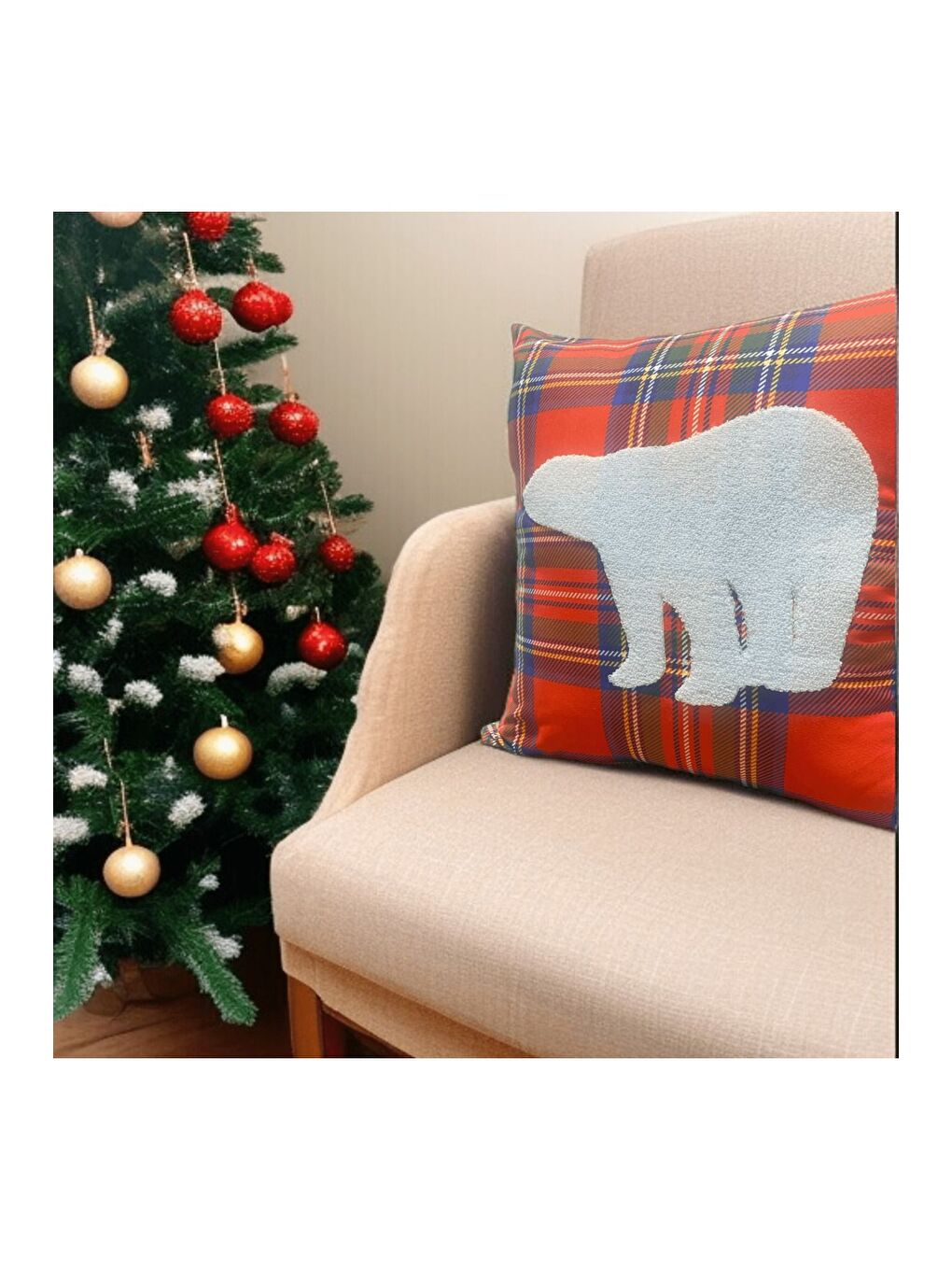 Outlet Yılbaşı Kırlent Kılıfı Kırmızı Ekose Kumaş Beyaz Punch Boz Ayı Desenli Süzene Panç 43x43-1