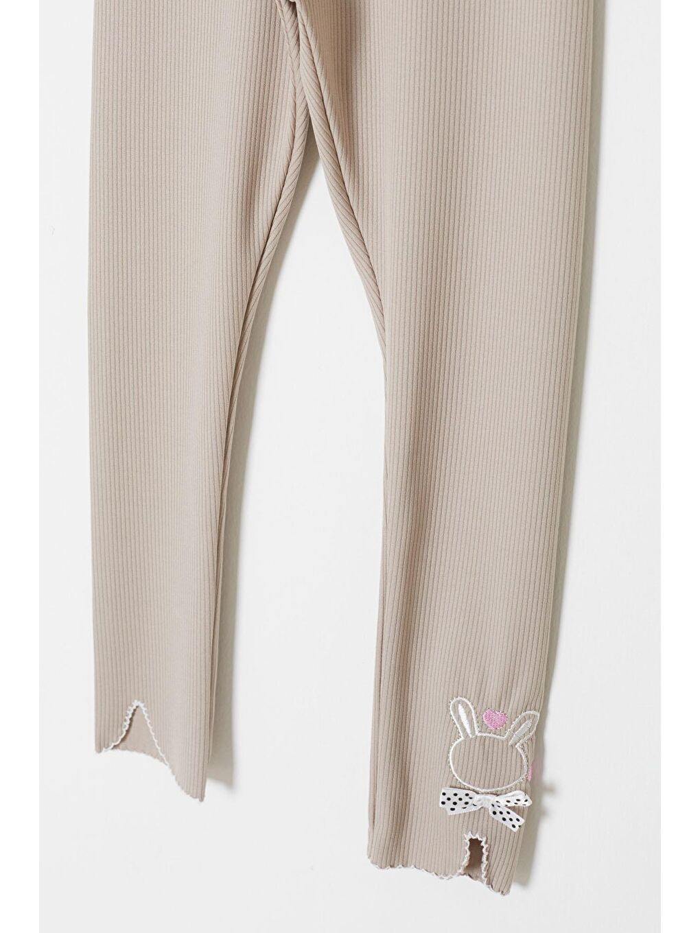 Bej Fiyonklu Tavşan Nakışlı Fitilli Kız Çocuk Yırtmaçlı Tayt 18150-2
