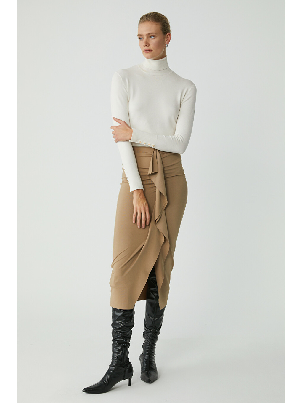 Melında Kadın Örme Vücuda Tamamen Oturan Drape Detaylı Kalem Bej Etek-3