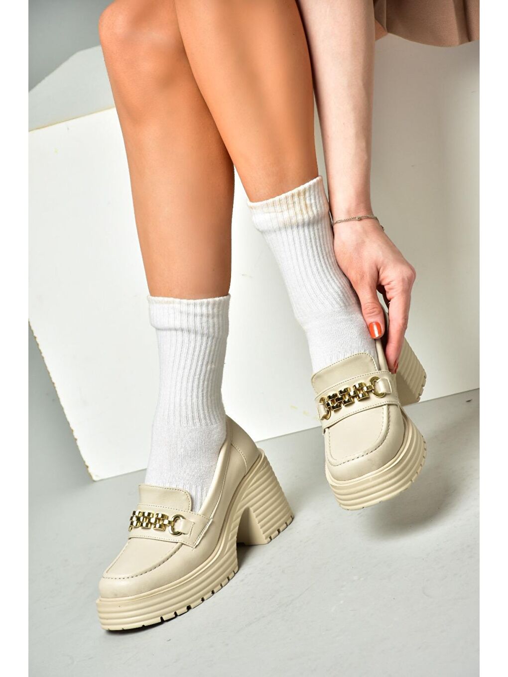 R9960560 Bej Kadın Topuklu Loafer Ayakkabı-1