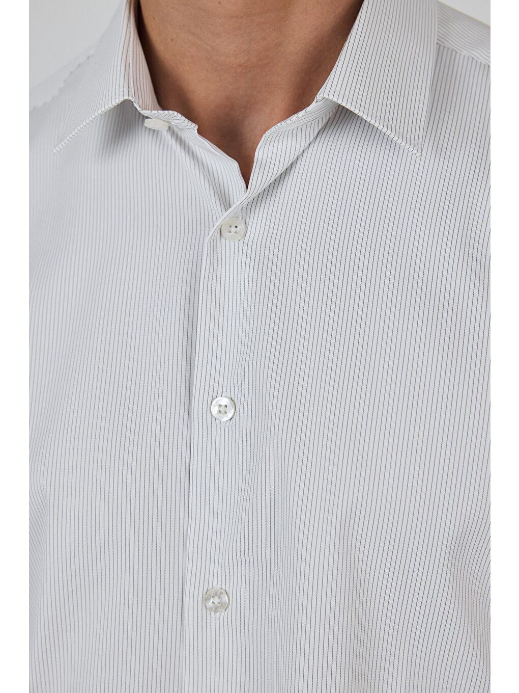 Beyaz Sert Yaka Cepsiz Gabardin Uzun Kol Slim Fit Esnek Gömlek 1004250231-3