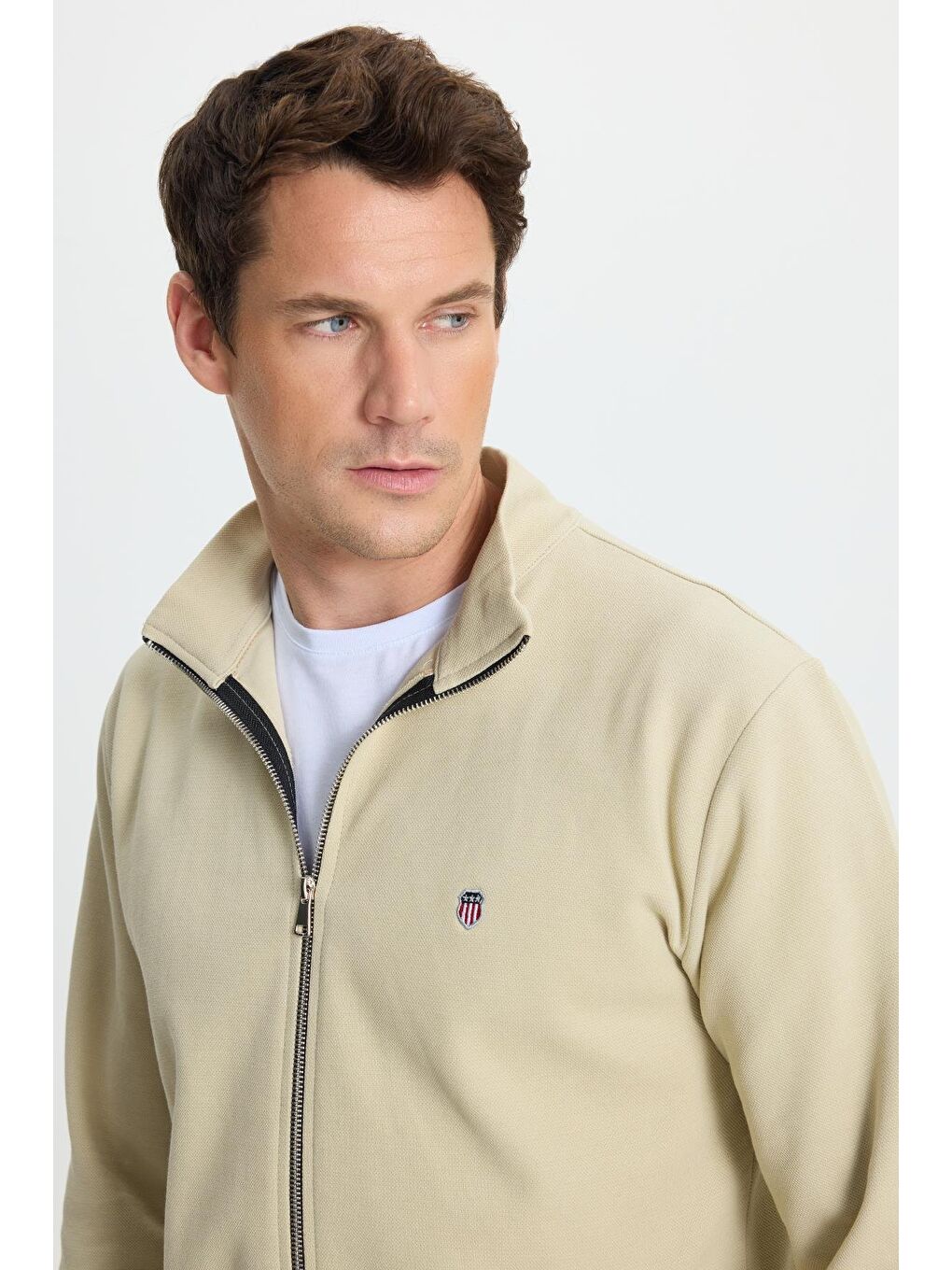 Ekru Erkek Slim Fit Dar Kesim Pamuklu Tam Fermuarlı Çift Cepli Dik Yaka Krem Sweatshirt Hırka-1