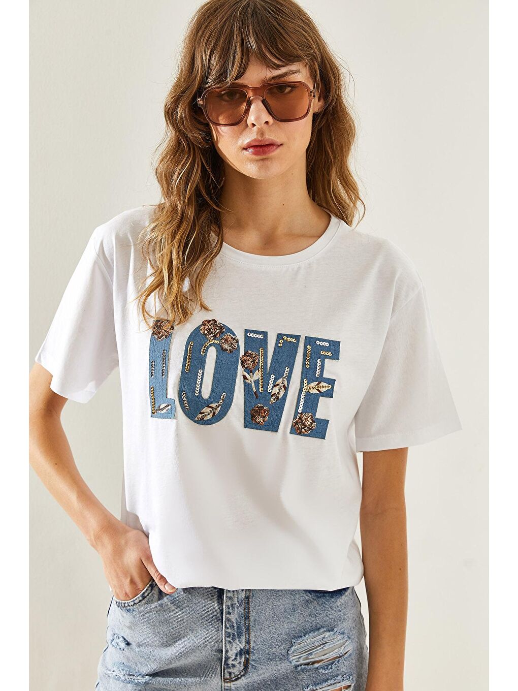 SHADE Beyaz Kadın Love Yazılı İşleme Detaylı  T-Shirt - 1