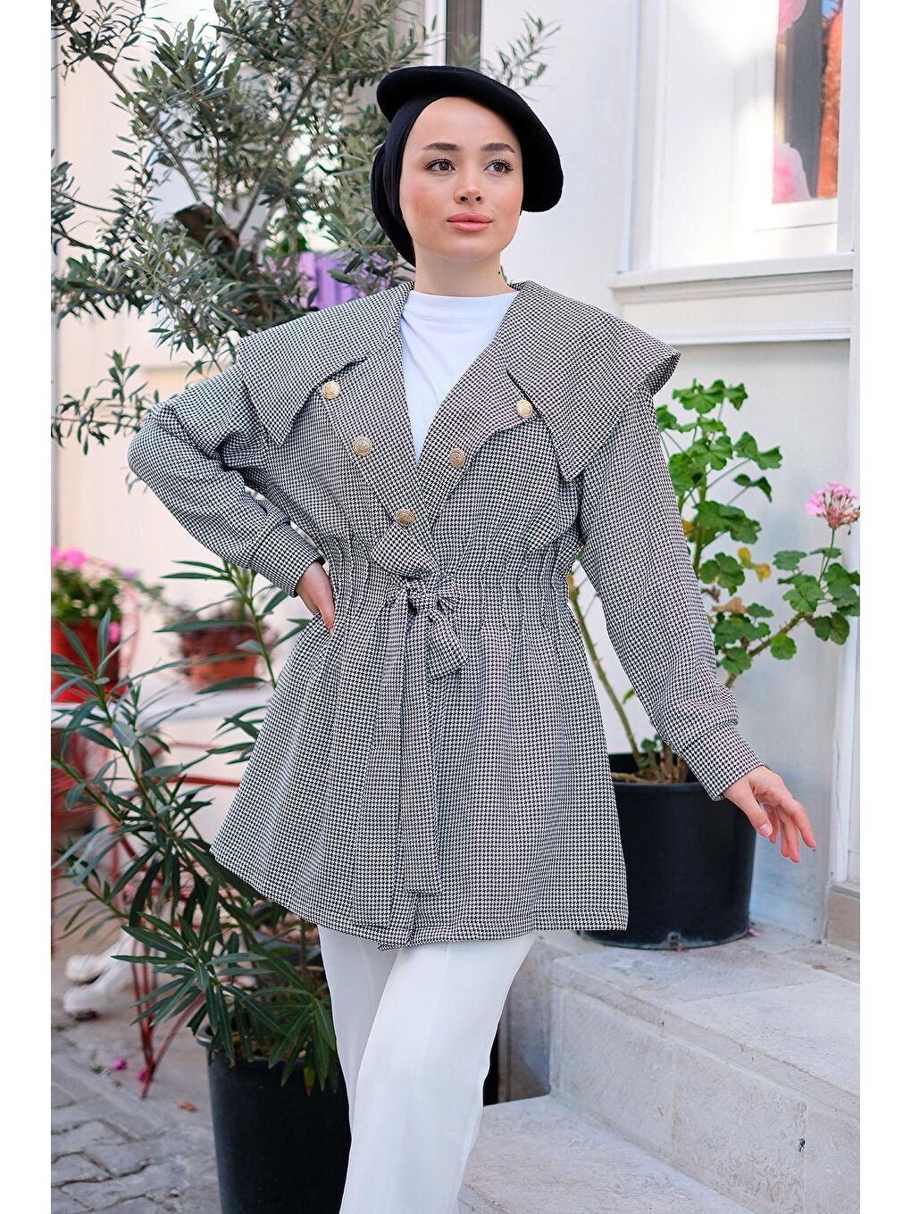 Kazayağı Desenli Bel Büzgülü Ceket Siyah-3