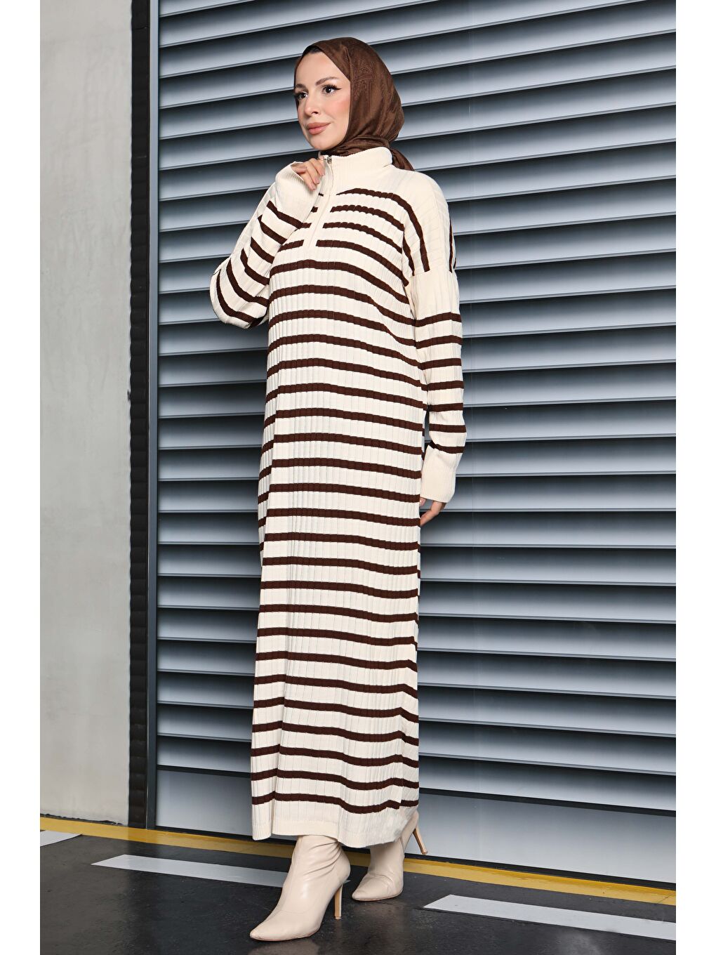 Ekru Fermuarlı Çizgili Triko Elbise Krem - 27931-KREM-2