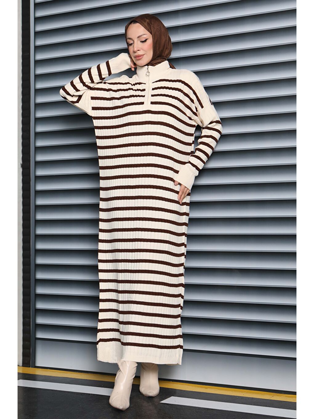 Ekru Fermuarlı Çizgili Triko Elbise Krem - 27931-KREM-4