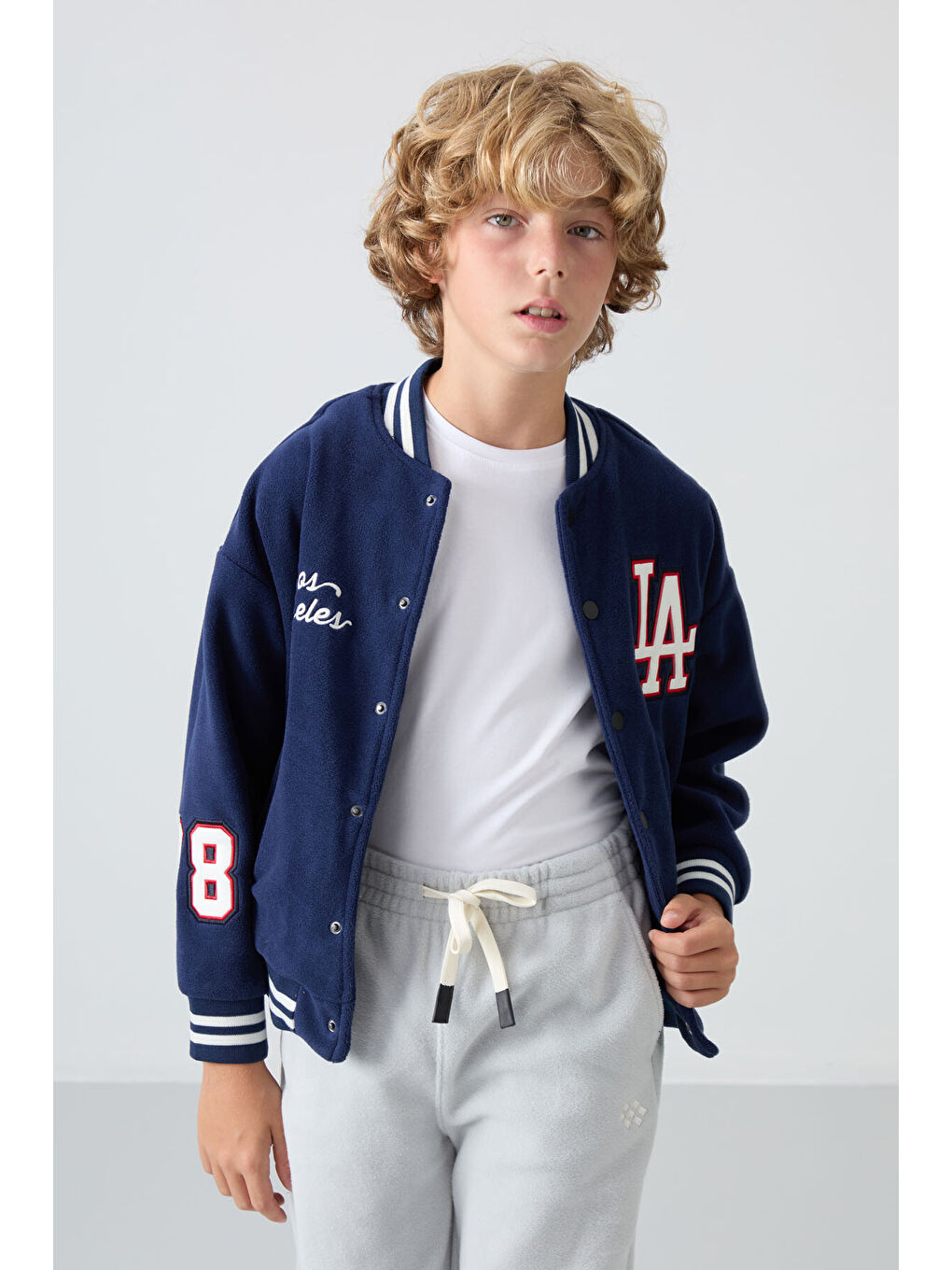 Lacivert Kalın Yumuşak Dokulu Standart Fit Nakışlı Polar Erkek Çocuk Kolej Ceket - 11227-3