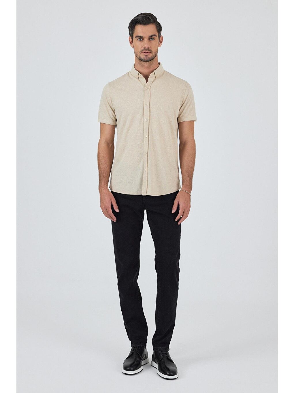 Bej Kısa Kol Düz Örme Düğmeli Yaka Cepsiz Pamuklu Classic Slim Fit Gömlek 1004250155_591-1