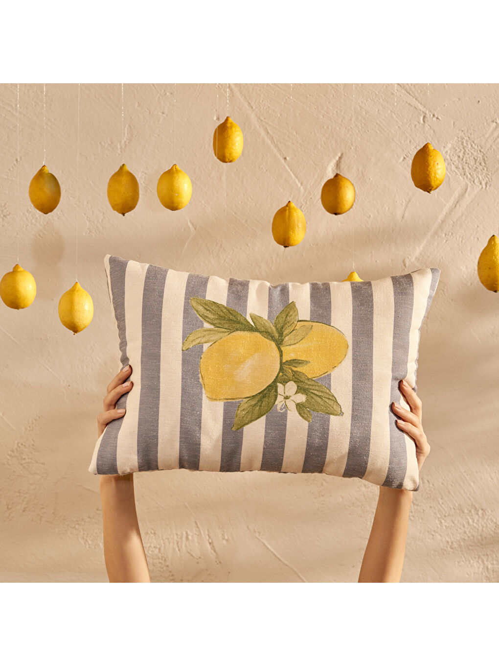 %100 Pamuk Limon Baskılı Kırlent Kılıfı Mavi (35x50 cm)-3