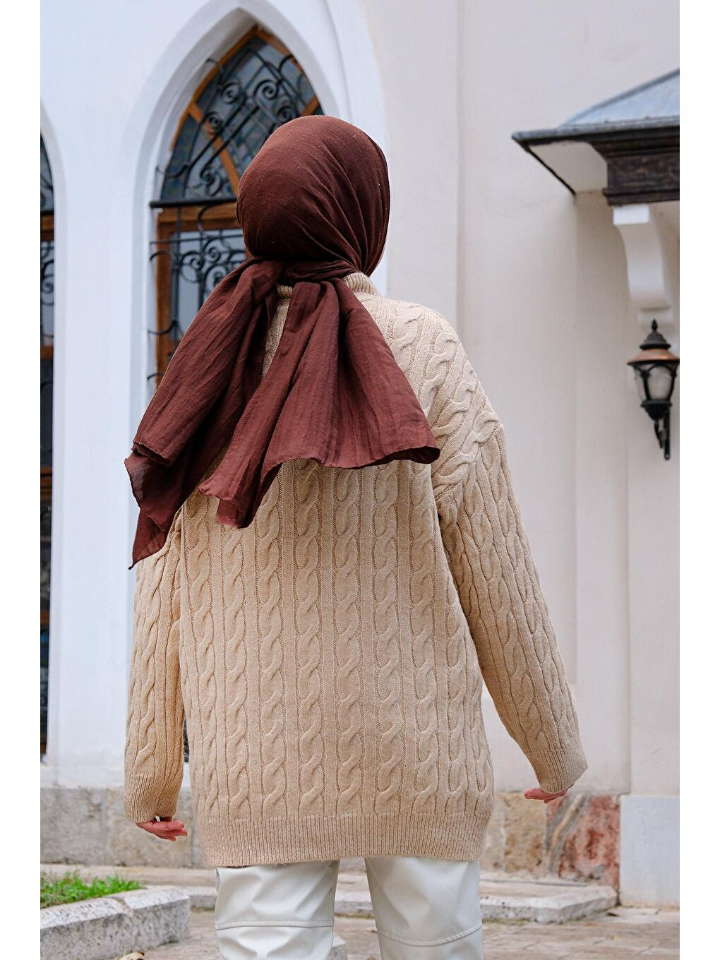 Bej Taş İşlemeli Örgü Desen Kazak Vizon-4