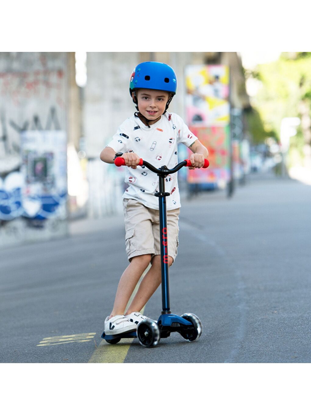 Maxi Deluxe Pro LED 3 Tekerli Işıklı Çocuk Scooter Vibrant Blue-3