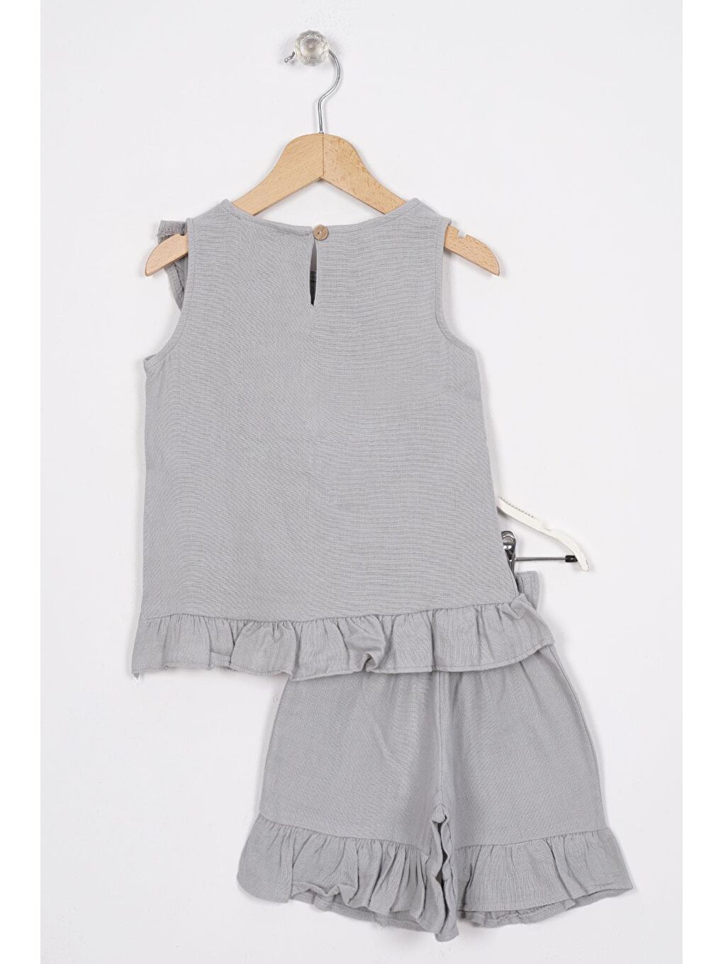 Sıfır Kol Önü Ve Etek Uçları Fırfır Detaylı Gri Renk Kız Çocuk Şortlu Takım-2