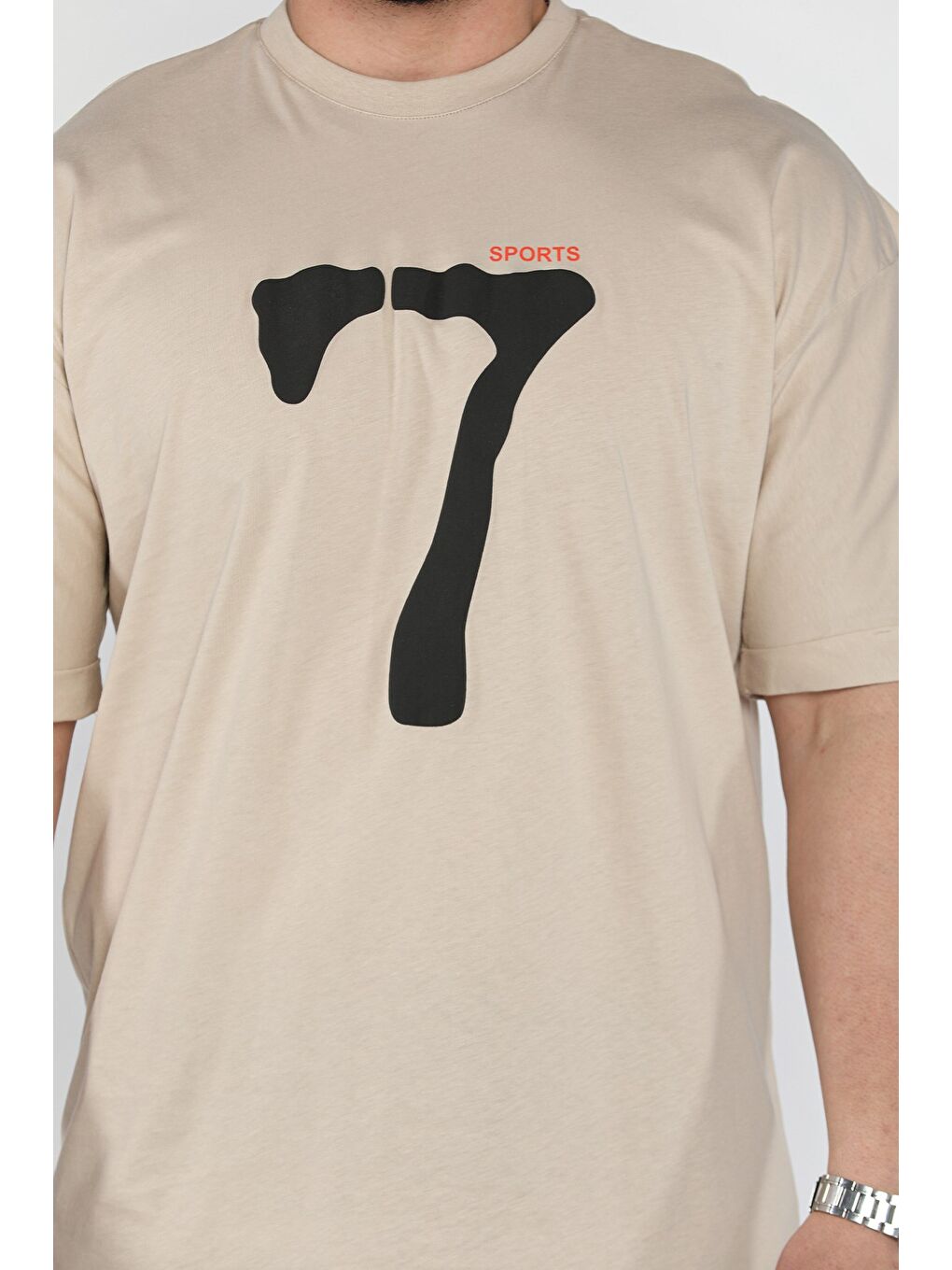 Bej Kol Katlamalı Baskılı Erkek Tişört-3