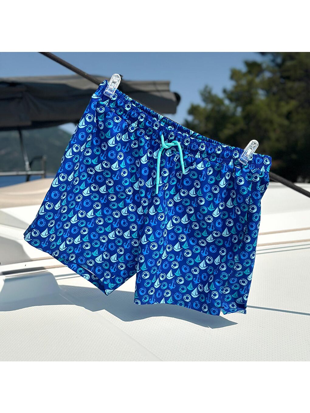 Karışık Yelken Üç Cepli İçi Fileli Bel Lastik ve Bağlama İpli Erkek Deniz Şortu-7