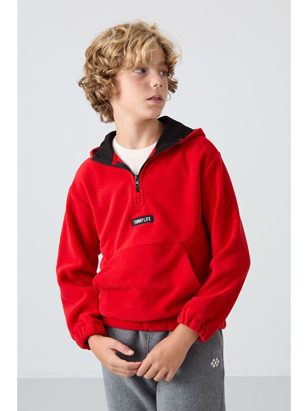 Kırmızı Kalın Yumuşak Dokulu Standart Fit Nakışlı Polar Erkek Çocuk Sweatshirt - 11230