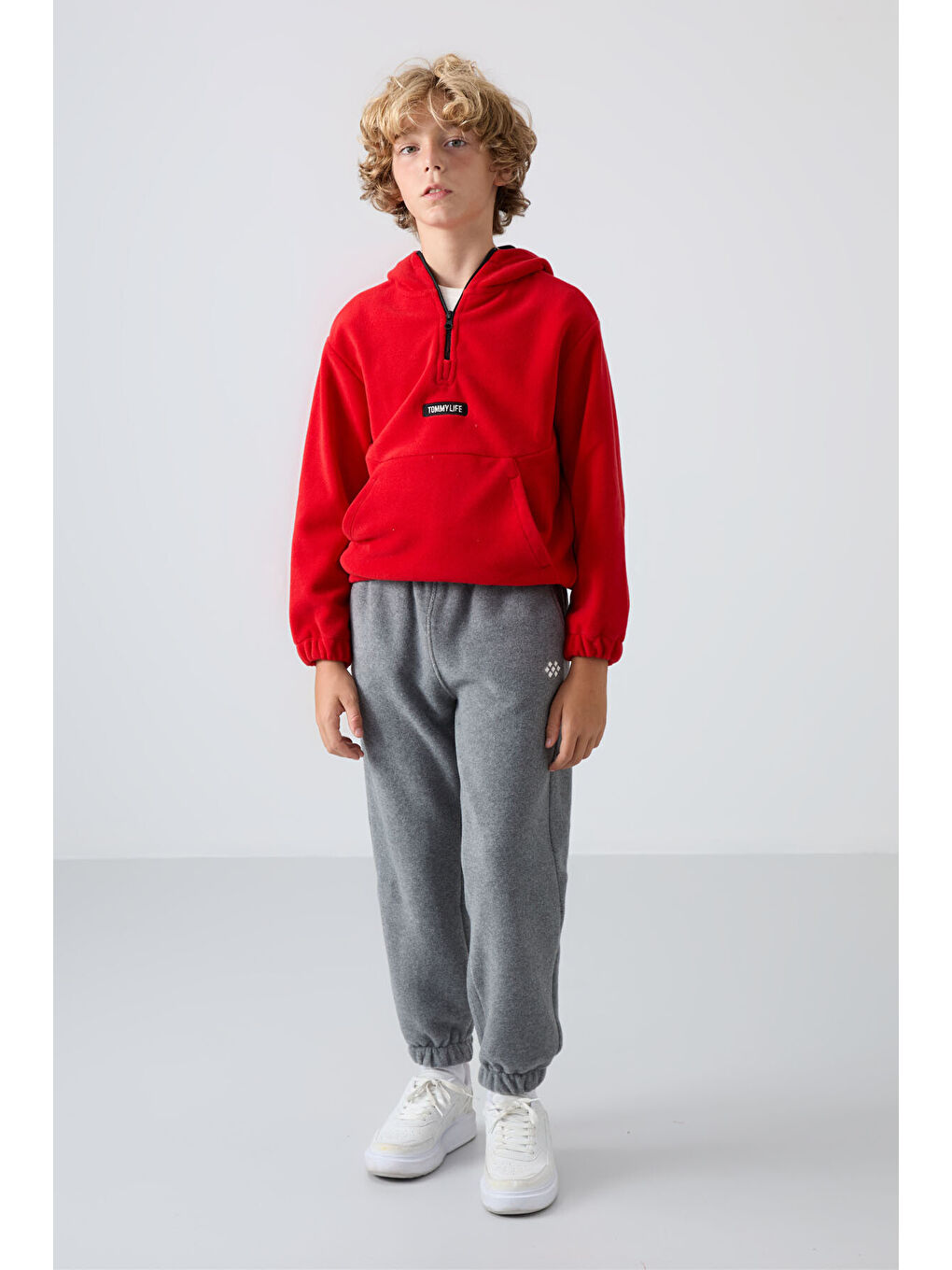 Kırmızı Kalın Yumuşak Dokulu Standart Fit Nakışlı Polar Erkek Çocuk Sweatshirt - 11230-1