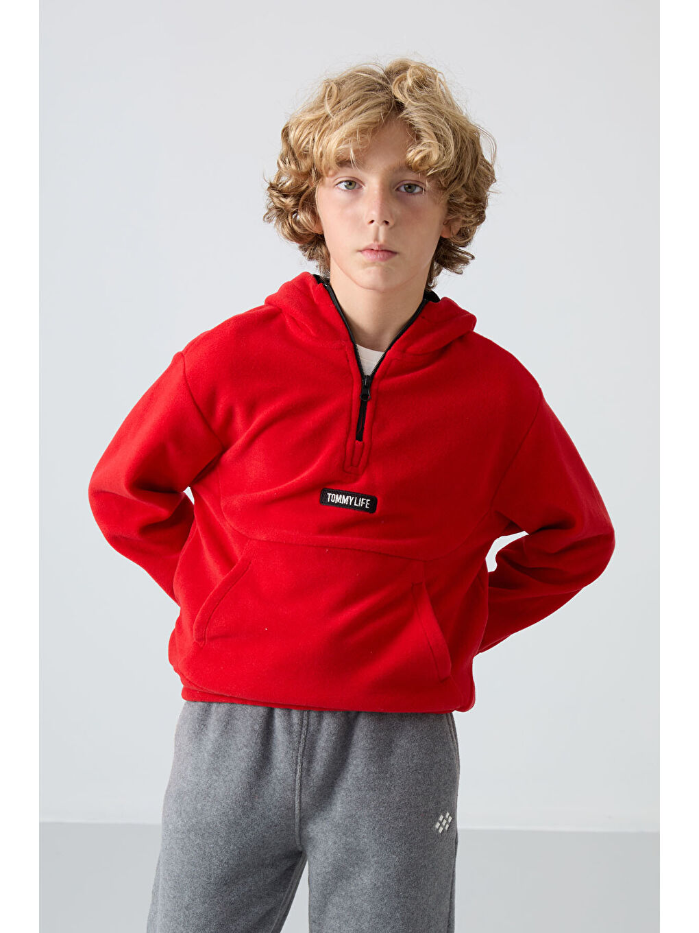 Kırmızı Kalın Yumuşak Dokulu Standart Fit Nakışlı Polar Erkek Çocuk Sweatshirt - 11230-2