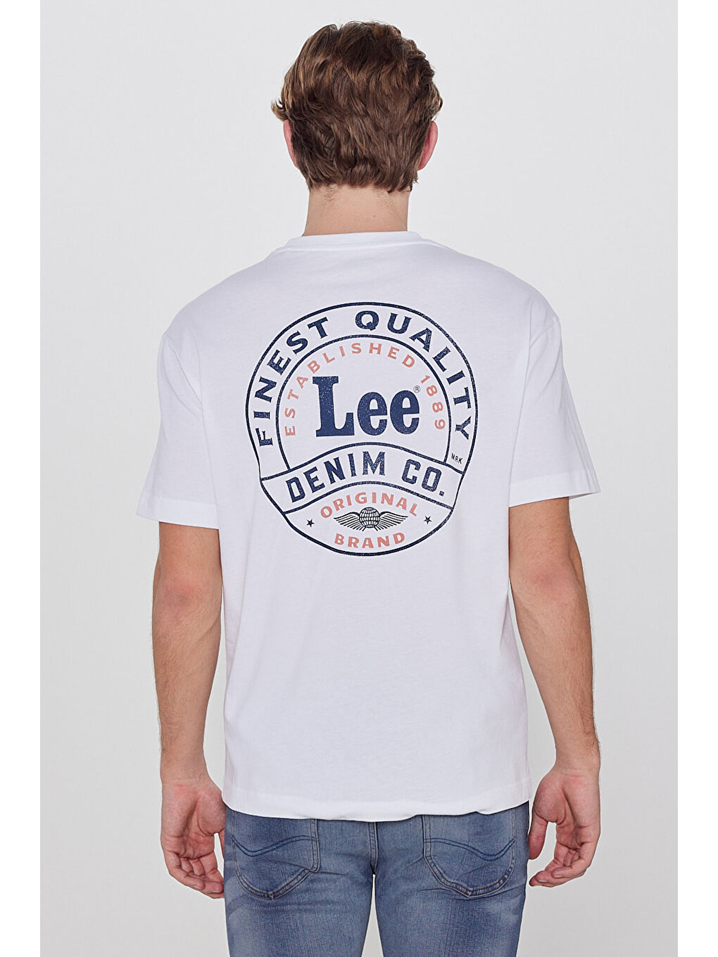 Beyaz %100 Pamuk Relaxed Fit Rahat Kesim Bisiklet Yaka Logo Detaylı Tişört-4