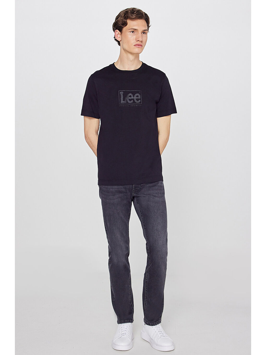 Siyah %100 Pamuk Regular Fit Normal Kesim Logo Detaylı Tişört-2