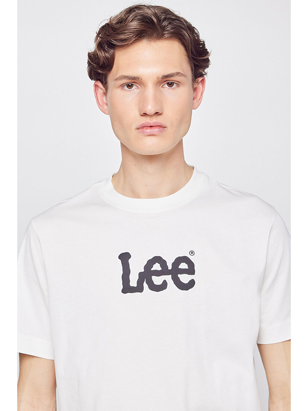 Beyaz %100 Pamuk Nefes Alan Kumaş Regular Fit Logo Detaylı Tişört-3