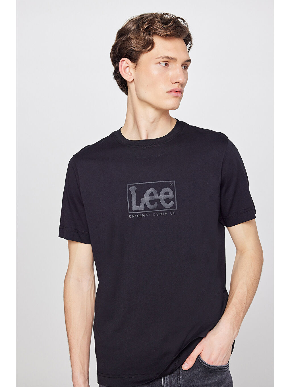 Siyah %100 Pamuk Regular Fit Normal Kesim Logo Detaylı Tişört-3