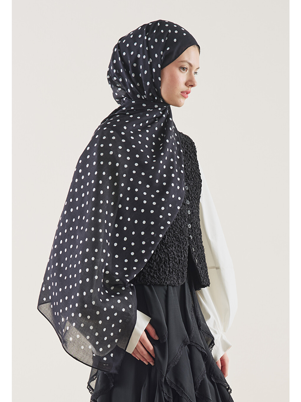 Small Polka Dots Desen Rami Şal Siyah-3