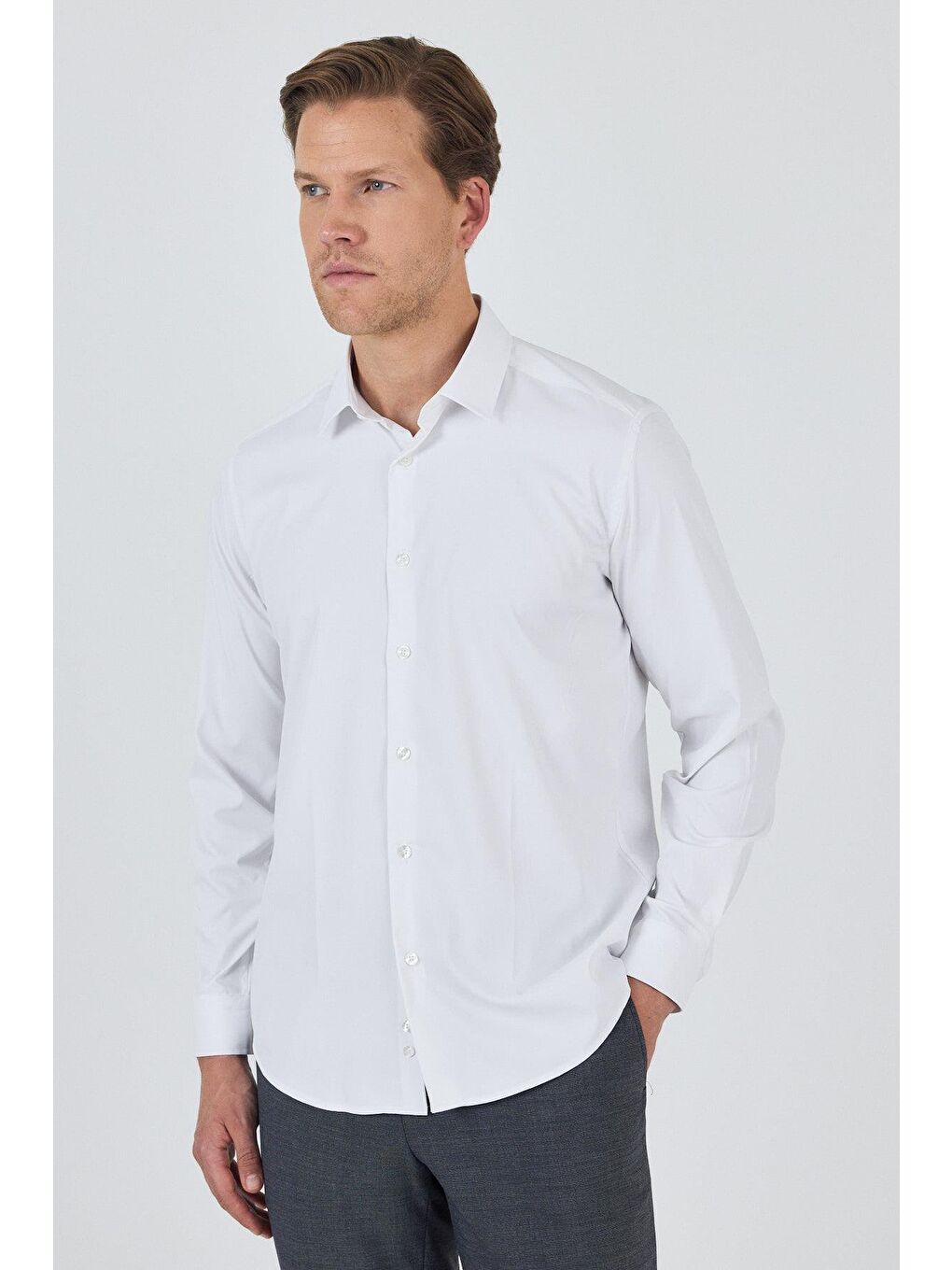 Beyaz Sert Yaka Cepsiz Gabardin Uzun Kol Slim Fit Esnek Gömlek 1004250234-1
