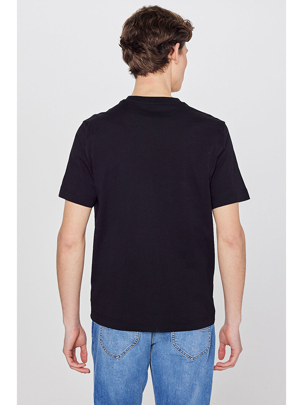 Siyah %100 Pamuk Nefes Alan Kumaş Regular Fit  Logo Detaylı Tişört-4