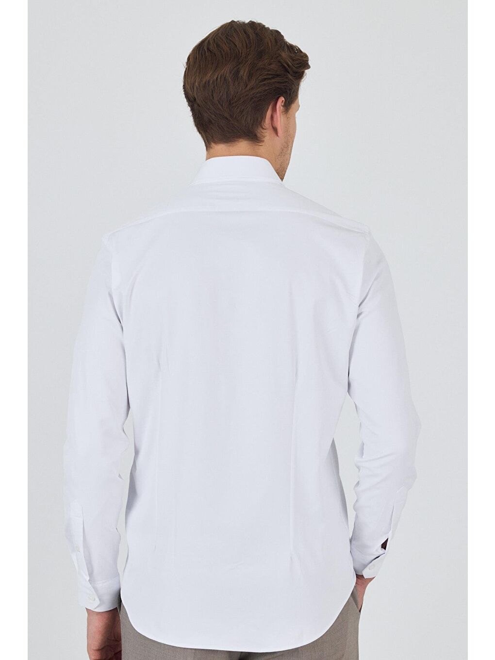 Beyaz Uzun Kol Düz Bez Ayağı Sert Yaka Cepsiz Pamuklu Classic Slim Fit Gömlek 1004250211-4
