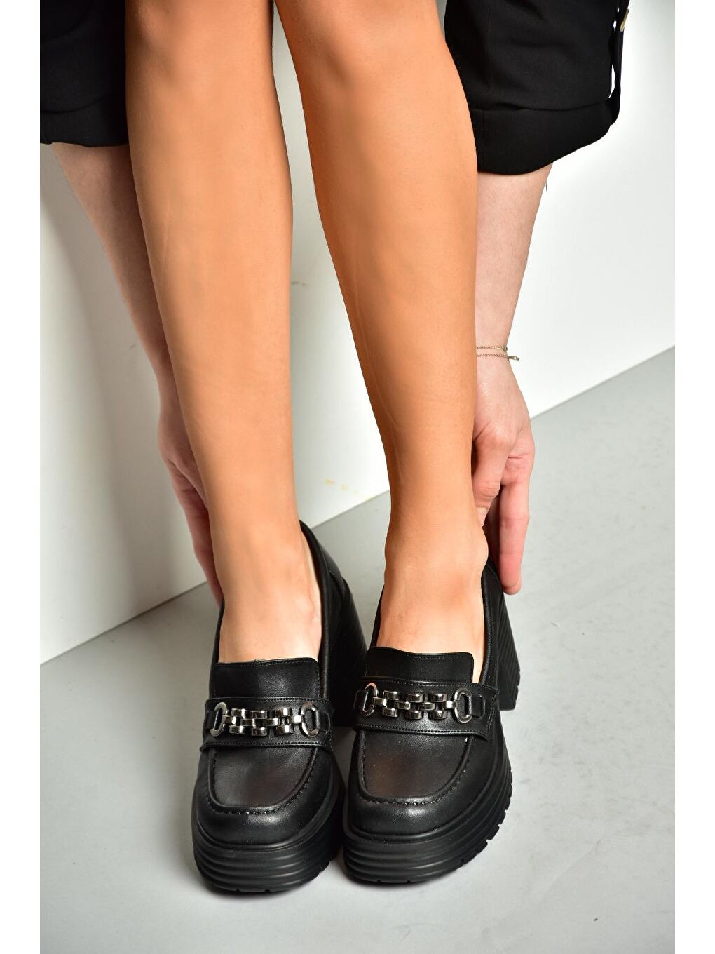 R9960560 Siyah Kadın Topuklu Loafer Ayakkabı-1