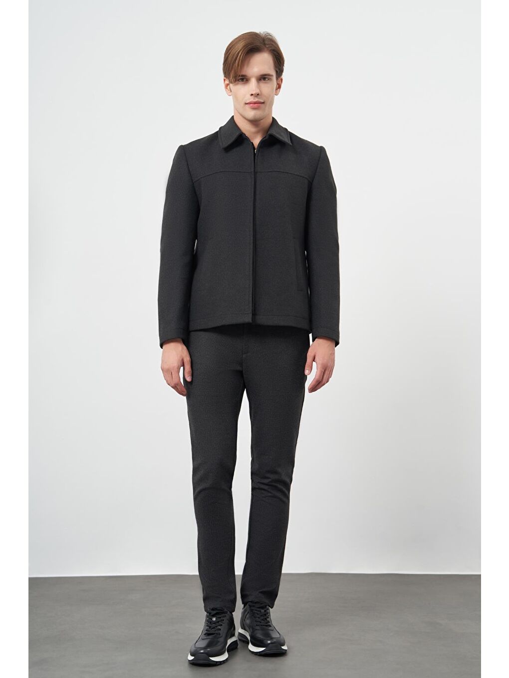 Koyu Antrasit Kaşe Bebe Yaka Düz Yırtmaçsız Tam Astar Slim Fit Classic Mont 1007245121-1